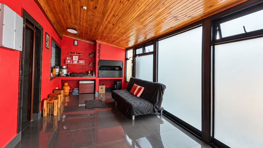 5 Bedroom Property for Sale in Protea Heights Western Cape